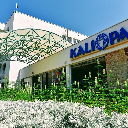 Kaliopa Hotel อัลเบนา ภายนอก รูปภาพ